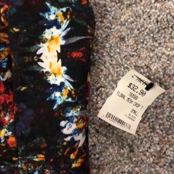 Akira Floral Mesh Crop Top - Picture 3 of 3